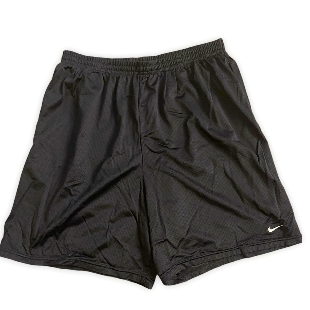 3 - Nike Mesh Shorts - XXL